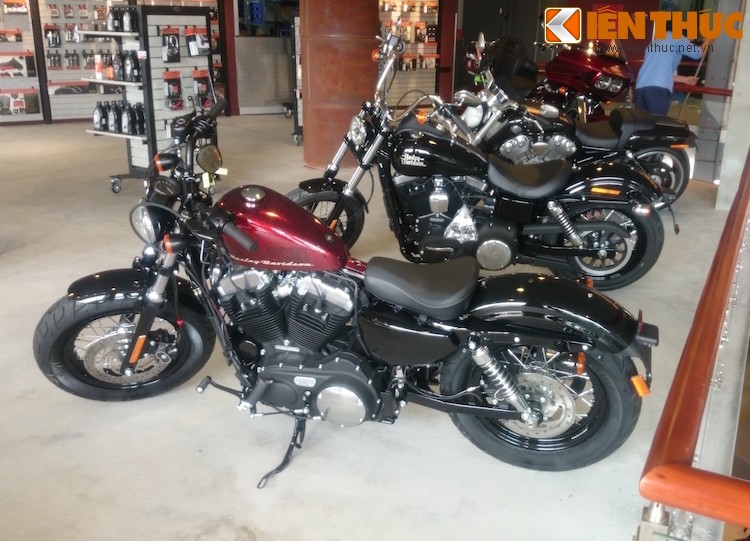 “Dot nhap” showroom Harley-Davidson dau tien tai Ha Noi-Hinh-14